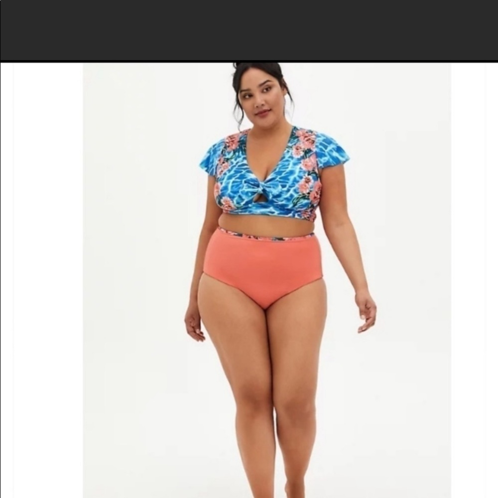 Torrid NWT 2 pcs. blue water floral bathing suit. - Picture 6 of 10